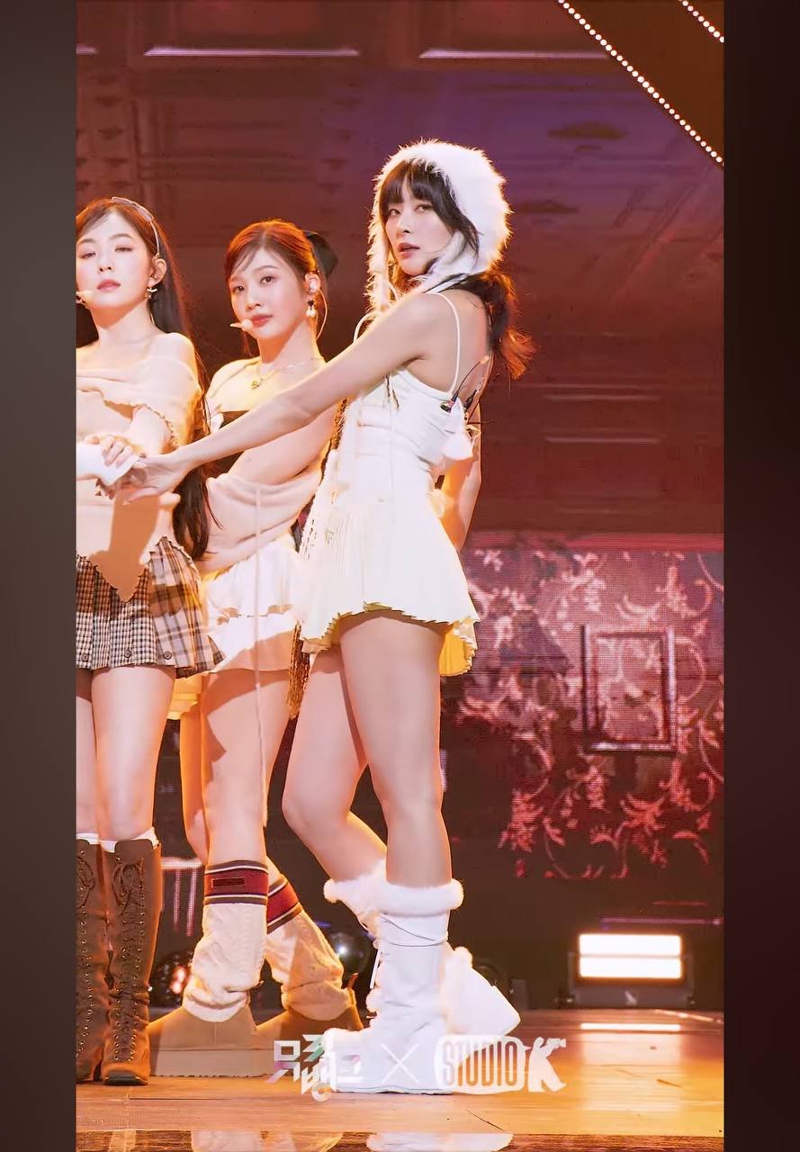OBWjQzJd Red velvet - Seulgi fancam cumtribute 4 01.jpg